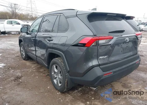 2024 Toyota Rav4 Xle z USA, uszkodzony, nr VIN 2T3P1RFV7RC461483